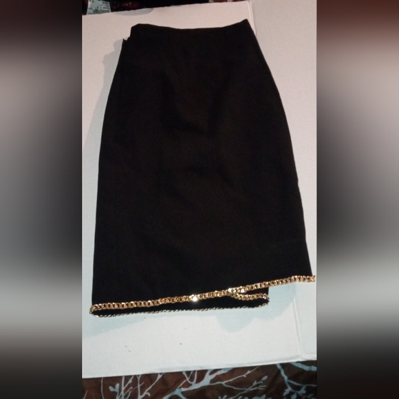 Forever 21 Dresses & Skirts - Forever 21 Black Pencil Skirt with Gold Accent